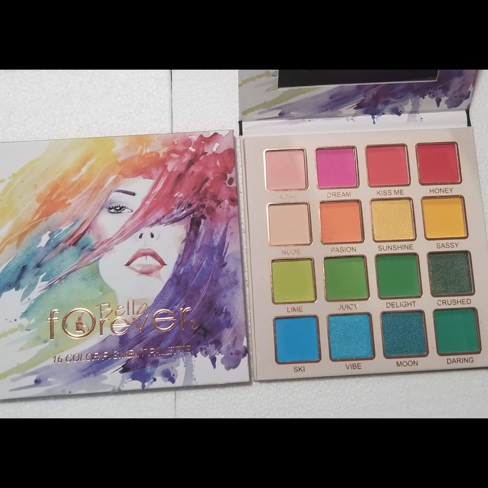 Bella Forever Medusa Palette